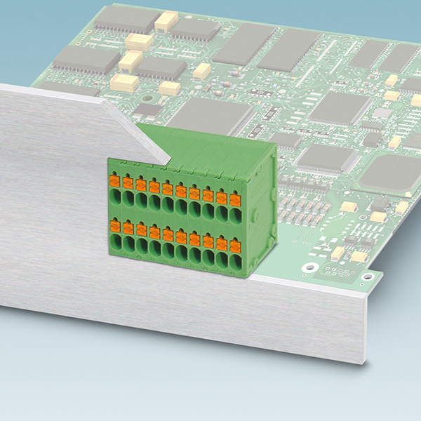 The new PCB terminal blocks in the SPTD 1,5 series from Phoenix Contact enable users to connect conductors with cross sections up to 1.5 mm² with ferrule in an easy and space-saving way on two levels.