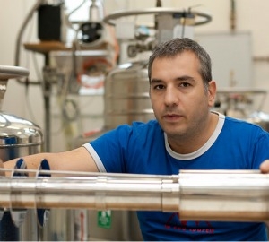 Dr Giuseppe Tettamanzi and colleagues have observed a new class of electron interaction.