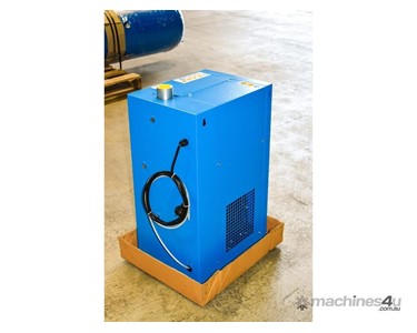 Focus Industrial - Refrigerated Compressed Air Dryer | 152cfm 