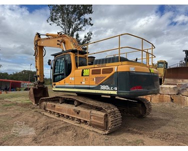 Hyundai - Used Excavator | 2016 Hyundai R380LC-9