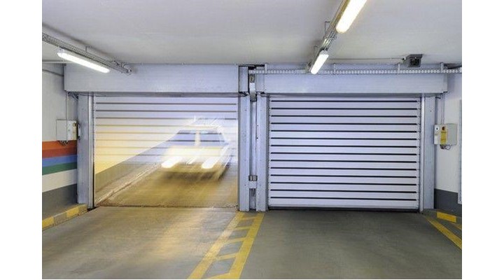 Efaflex high speed carpark doors