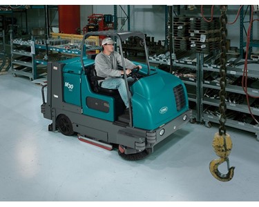 Tennant - Large Integrated Ride-on Scrubber Sweeper | M30