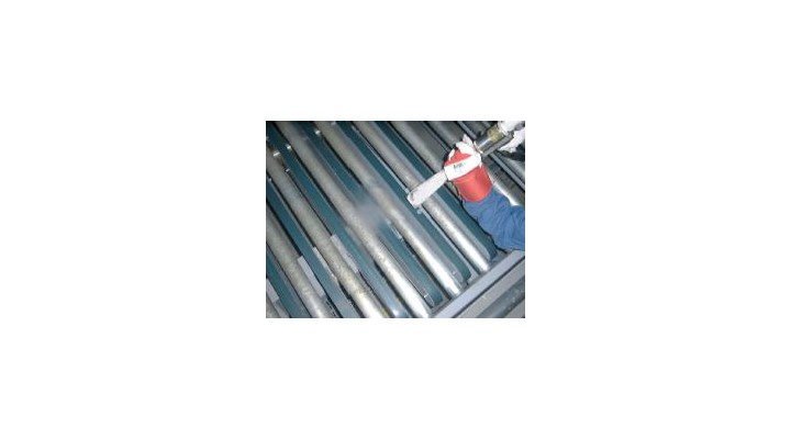 Cleaning conveyors (latex)