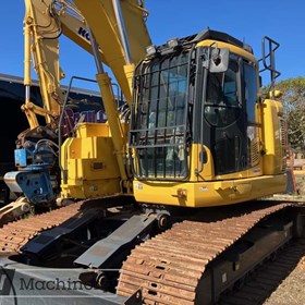 Used Excavator | 2023 Komatsu PC228USLC-11