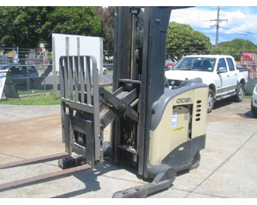 Crown - Used Crown Ride on Reach Forklift | RR50