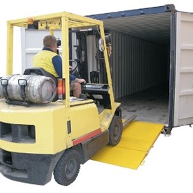 Container Ramp | R2901