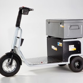 Battery Electric Tug with Tool Box | Skatework