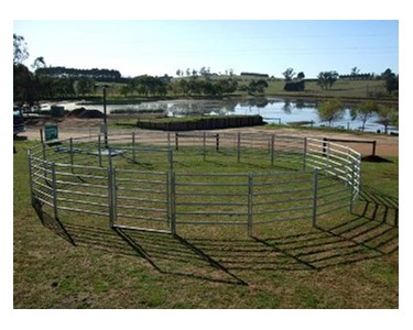 Portable Horse Yard | Norton Gates