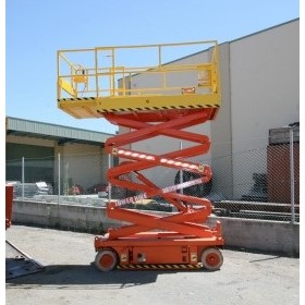 Diesel & Electric Scissor Lifts for Hire | Universal