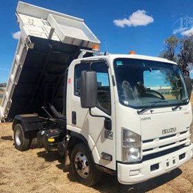 Used Tipper Truck | 2014 ISUZU NPR200 