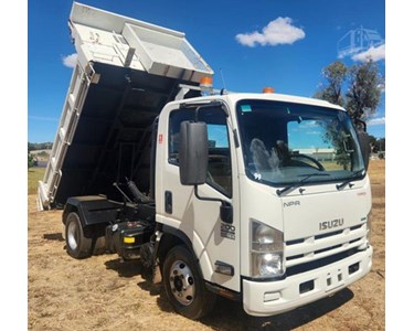 Used Tipper Truck | 2014 ISUZU NPR200 