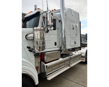 Kenworth - Primemover Truck | 2024 T909 