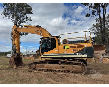 Hyundai - Used Excavator | 2016 Hyundai R380LC-9
