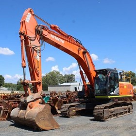 Used Excavator | 2016 Hitachi ZX360LC-5B