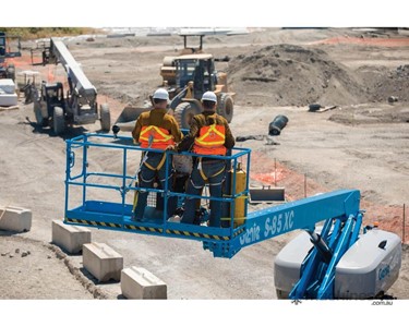Genie - Telescopic Boom Lift | S-85 XC 