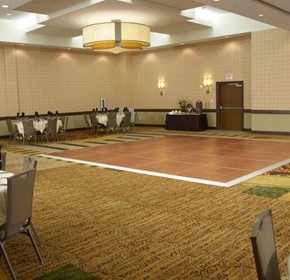 How to find the right portable dance floor for your venue How to find the right portable dance floor for your venue