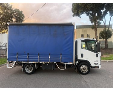 Isuzu - Used Curtainsider Truck | Npr 6 Pallet Curtainsider