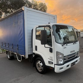 Used Curtainsider Truck | Npr 6 Pallet Curtainsider