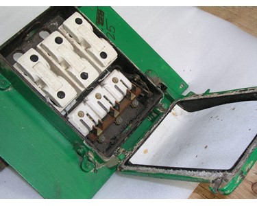 MSL 725 | Original H.D. Outdoor Federal Electrical Fuse Box