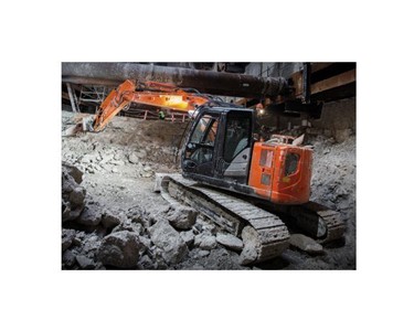 Hitachi - Medium Excavators | ZX135US-5