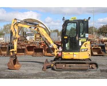 Caterpillar - Used Mini Excavator | 2015 Caterpillar 303.5ECR