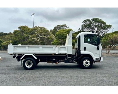 Isuzu - Used Tipper Truck | 2021 F Series FRR107-210