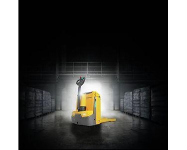 Jungheinrich - Pedestrian Electric Pallet Jack | EJE 114/116/118/120