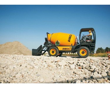 Self Loading Concrete Mixer 74 kW | L4700 T