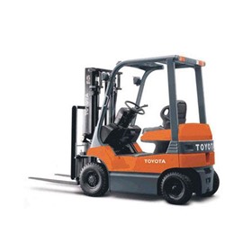 Counterbalanced Forklifts I 10-35Tonne-7FB 4