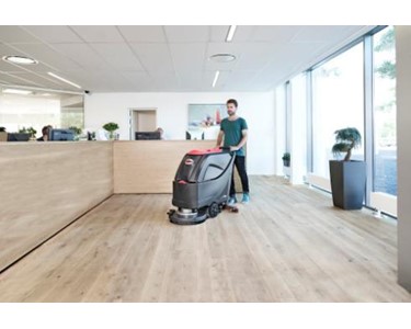 Medium Walk Behind Scrubber Dryer | AS5160T