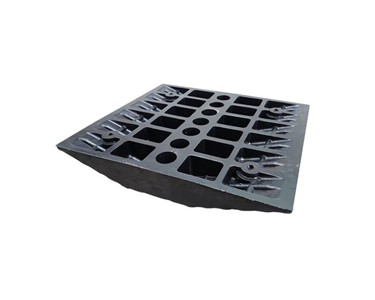 Heavy Vehicle Recycled Rubber Speed Hump - 75mm