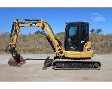 Caterpillar - Used Mini Excavator | 2015 Caterpillar 305.5E2CR