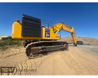Komatsu - Used Excavator | 2021 Komatsu PC700LC-11