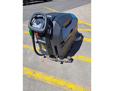 Conquest - HDS75 Walk Behind Floor Scrubber Fully Refurbished