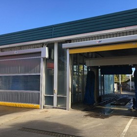 A high speed door solution for noise and overspray for carwashes