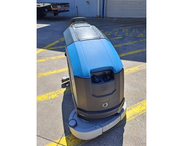 Conquest - HDS75 Walk Behind Floor Scrubber Fully Refurbished