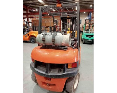 CLARK - LPG Container Mast Forklift | CMP25L 