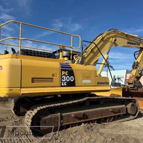 Used Excavator | 2013 Komatsu PC300LC-8