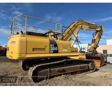 Komatsu - Used Excavator | 2013 Komatsu PC300LC-8