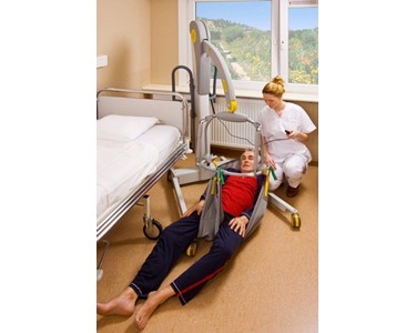 Handi Rehab - Mobile Patient Lifting Hoist with tilting spreader bar 2610 (Victor)