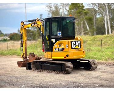 Caterpillar - Used Mini Excavator | 2015 Caterpillar 305E