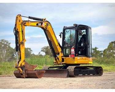 Caterpillar - Used Mini Excavator | 2015 Caterpillar 305E