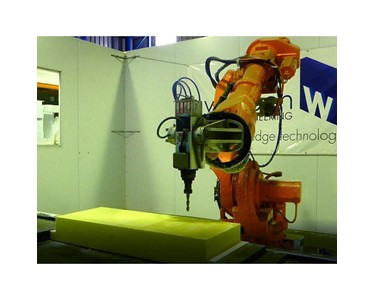 CNC Robotic Machining Cell