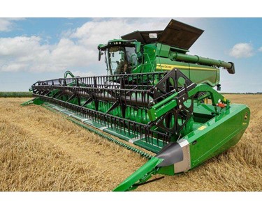 Zurn - Combine Harvester | Premium Flow 740Pf Front
