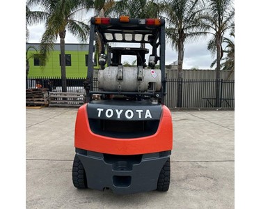 Toyota - 2.5T Gas Forklift - 8FG25 