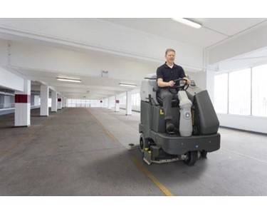 Ride On Scrubber Dryer | SC6500