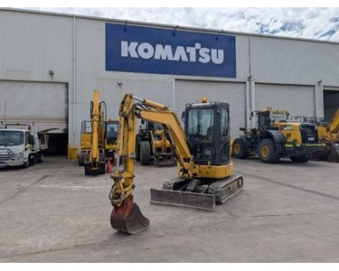Komatsu - Used Mini Excavator | 2016 Komatsu PC30MR-3