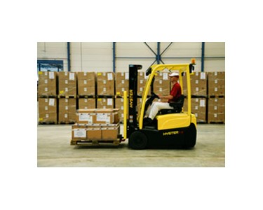 Electric Forklifts | Hyster J1.5-2.0XNT Series
