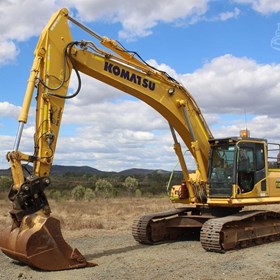 Used Excavator | 2017 Komatsu PC300LC-8M0