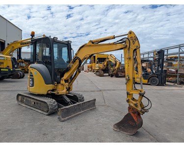 Komatsu - Used Mini Excavator | 2016 Komatsu PC30MR-3